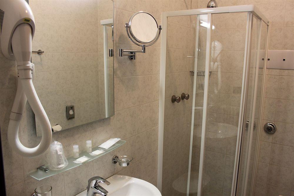 Hotel Rosa Abano Terme Luaran gambar