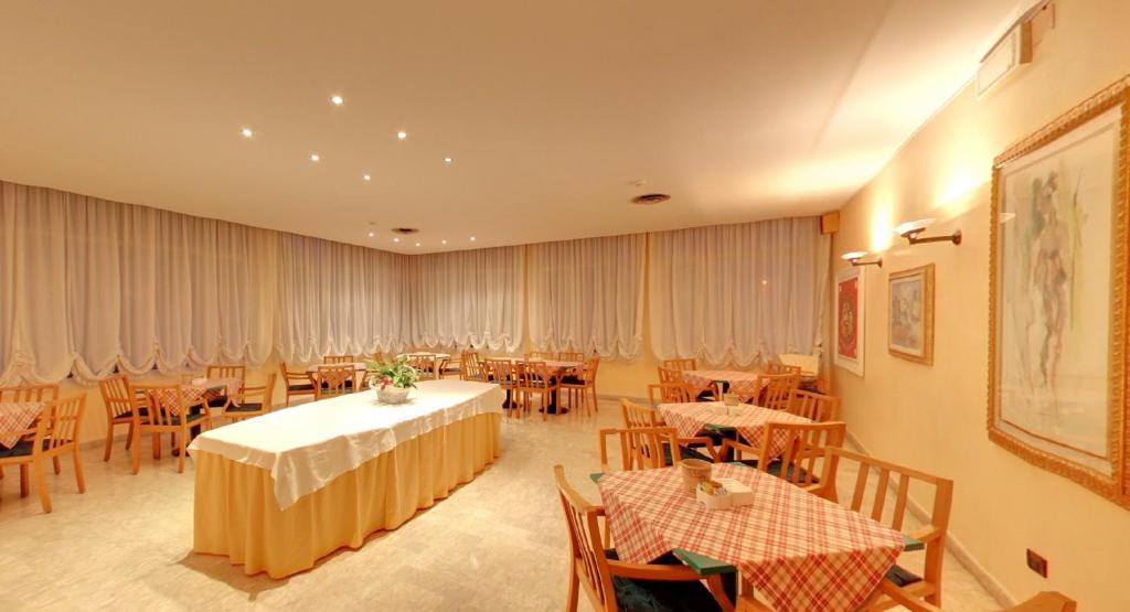 Hotel Rosa Abano Terme Luaran gambar